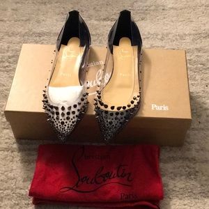 New Louboutin Flats with Spikes. Box included. Size. 39